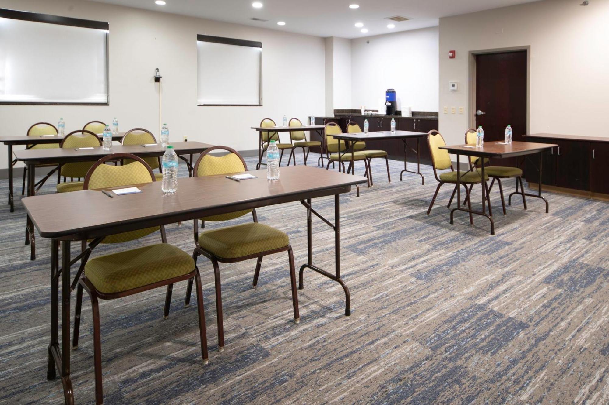 Holiday Inn Express Hotel & Suites St. Charles By Ihg Saint Charles Экстерьер фото