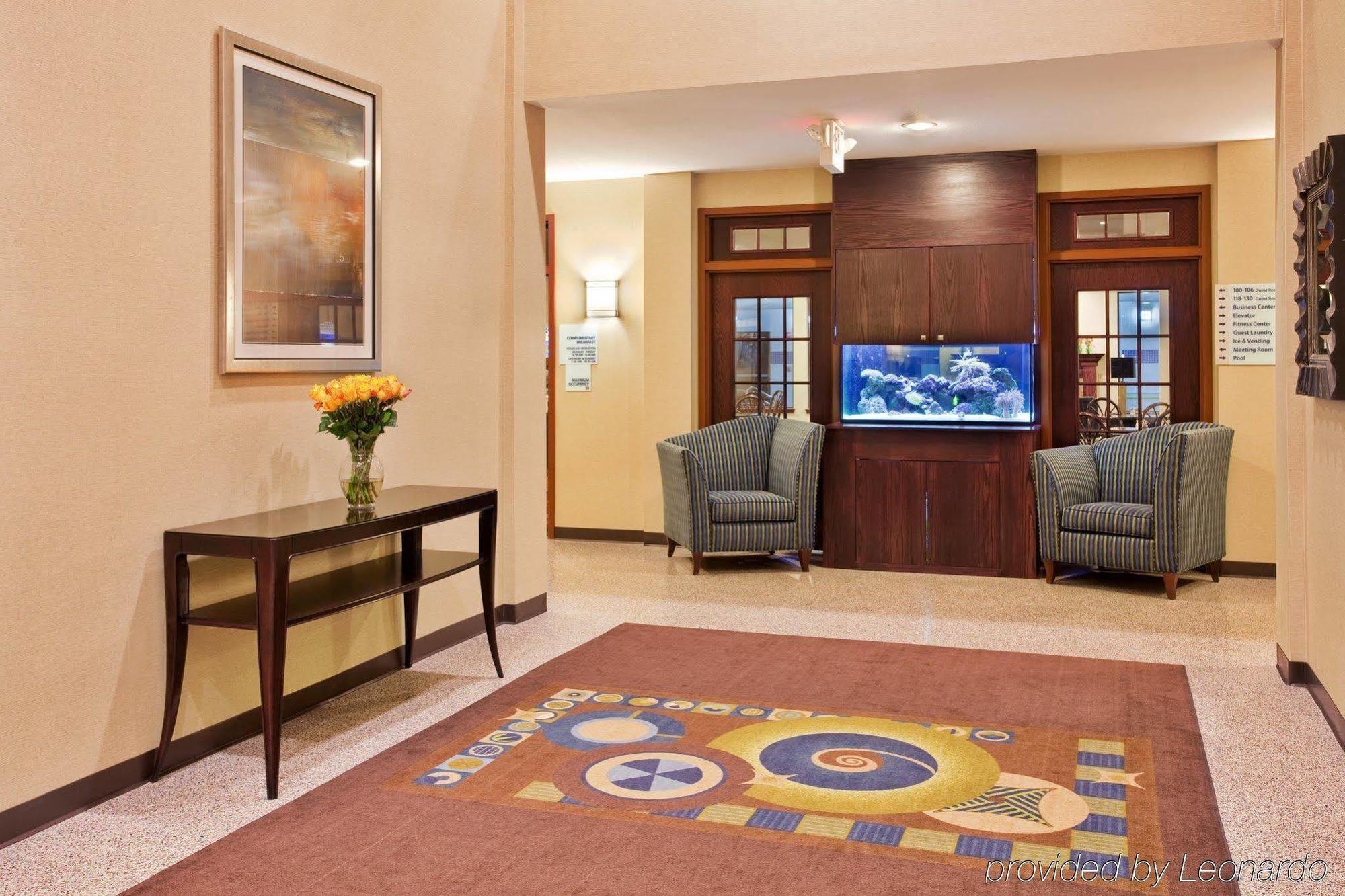Holiday Inn Express Hotel & Suites St. Charles By Ihg Saint Charles Интерьер фото